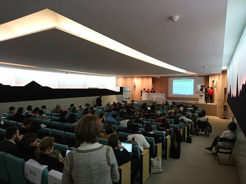 51204992_2063795250364452_4467427107860905984_n